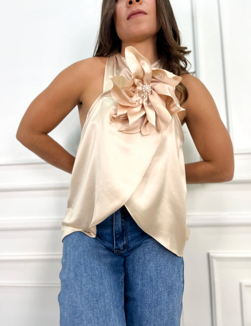 BLUSA GOLDEN CON FLOR